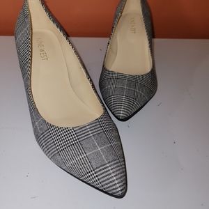 NINE WEST, SIZE 6.5, BLACK PLAID FABRIC, NEVER WOR